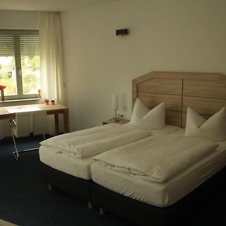 Neuenhagen bei Berlin Hotel Lindenstrasse מראה חיצוני תמונה