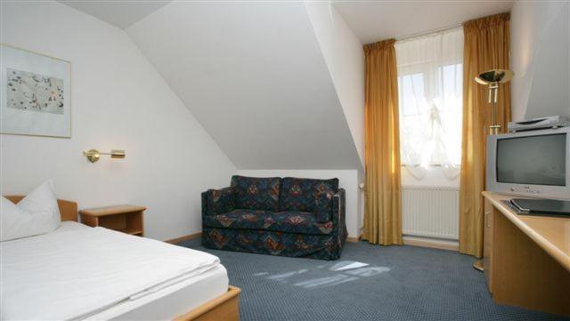 Neuenhagen bei Berlin Hotel Lindenstrasse מראה חיצוני תמונה